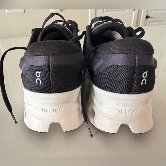 On Running Men's Cloudstratus - Picture 8 of 12